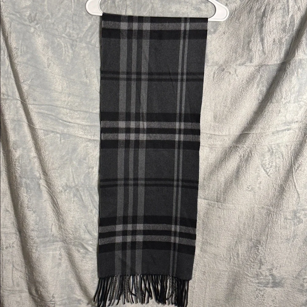 Enzo Mantovani Wool Cashmere Scarf black and‎ gray classic quality